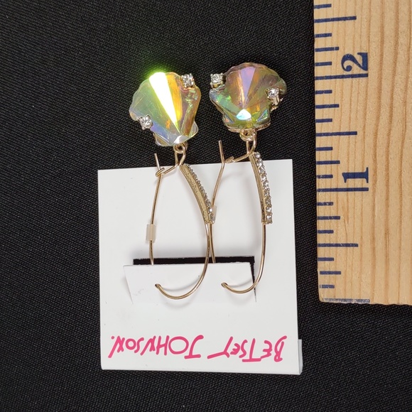 Betsey Johnson Aurora Borealis Shell Drop Earrings - Picture 5 of 5